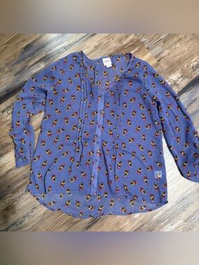 Mossimo Supply Co. Purple Feather-Print Button Front Blouse